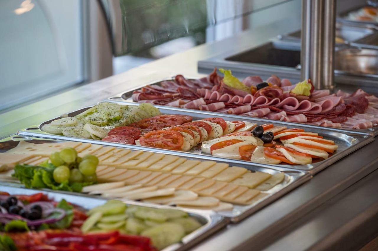Mediteran Travel Mobile Homes Galeb Omiš Εξωτερικό φωτογραφία