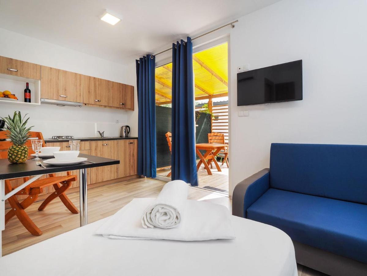Mediteran Travel Mobile Homes Galeb Omiš Εξωτερικό φωτογραφία