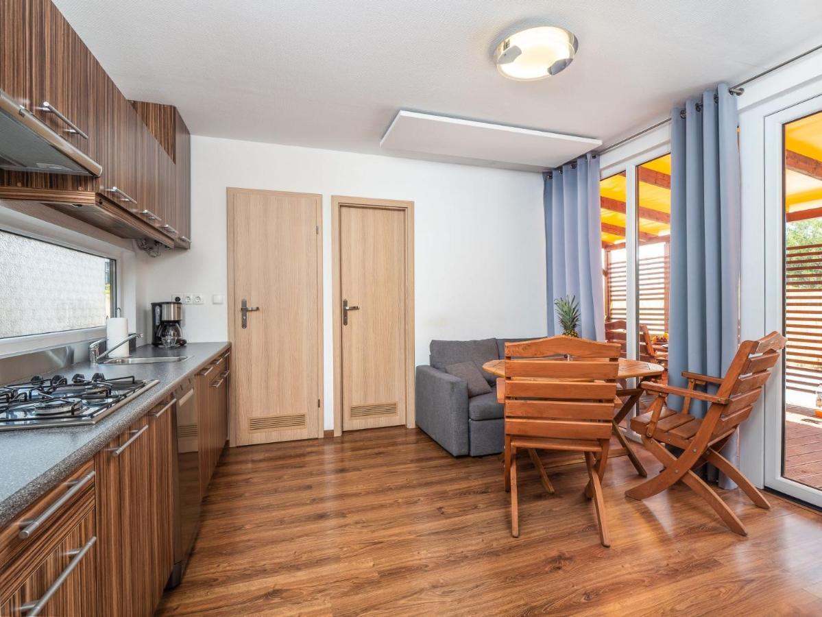 Mediteran Travel Mobile Homes Galeb Omiš Εξωτερικό φωτογραφία