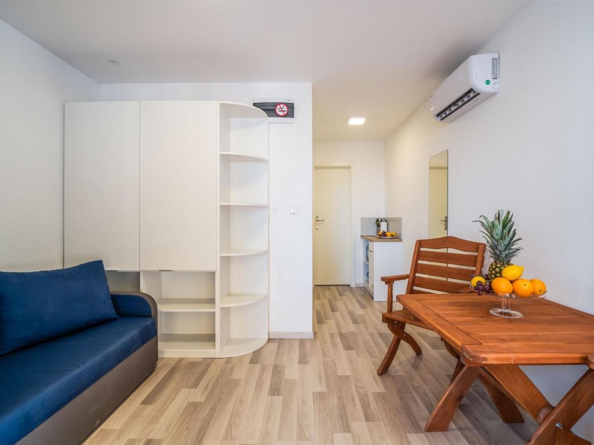 Mediteran Travel Mobile Homes Galeb Omiš Εξωτερικό φωτογραφία